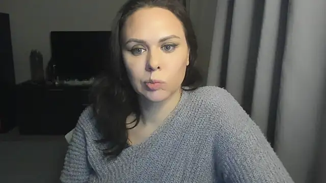 MollyCheiz online show from 01-14-26, 04:32