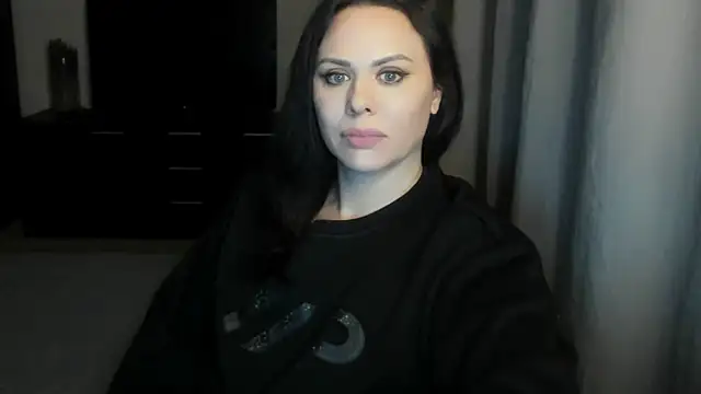 MollyCheiz online show from 03-11-26, 07:19