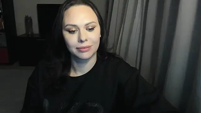 MollyCheiz online show from 12-13-25, 08:04