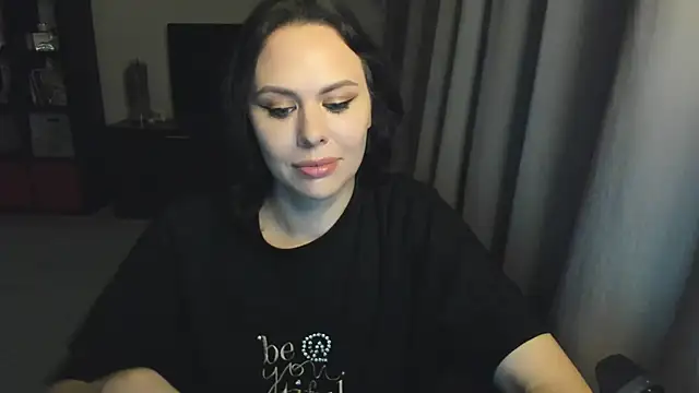 Snapshot of MollyCheiz chatting on 09-25-25, 10:49 MollyCheiz online show from 09-25-25, 10:49