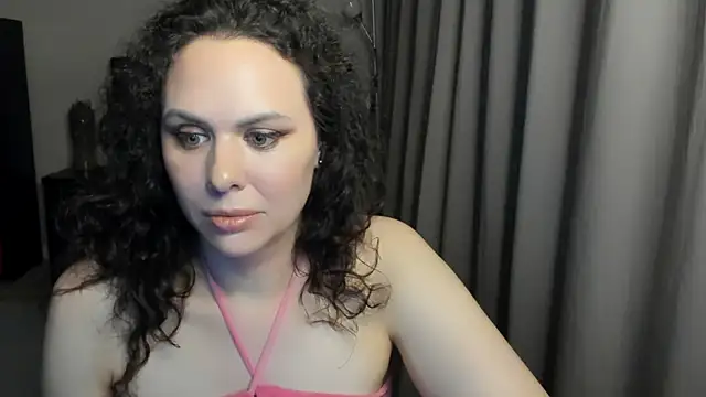Snapshot of MollyCheiz chatting on 07-13-26, 11:59 MollyCheiz online show from 07-13-26, 11:59