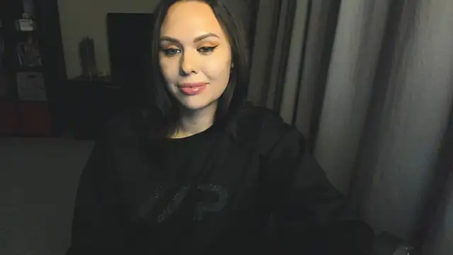 Snapshot of MollyCheiz chatting on 09-24-25, 10:27 MollyCheiz online show from 09-24-25, 10:27