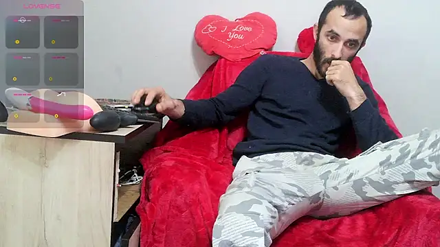 Snapshot of kisandgioni chatting on 02-21-25, 01:55 kisandgioni online show from 02-21-25, 01:55