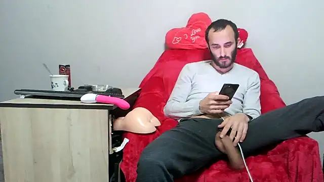 Snapshot of kisandgioni chatting on 02-25-25, 10:42 kisandgioni online show from 02-25-25, 10:42