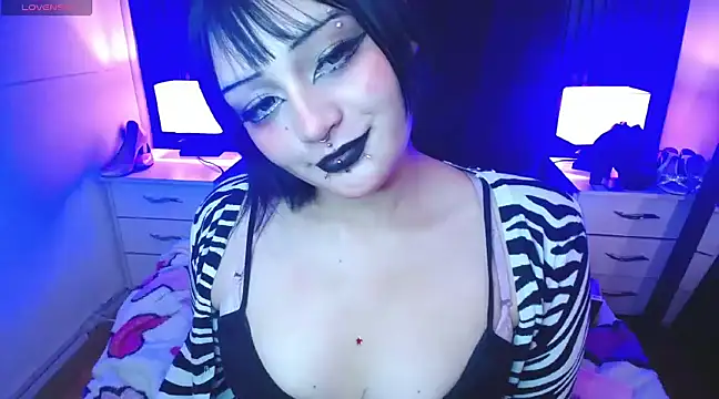Snapshot of honney_dark chatting on 01-31-25, 03:20 honney dark online show from 01-31-25, 03:20