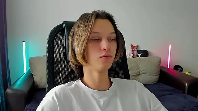 Ostin meow online show from 03-24-26, 09:31