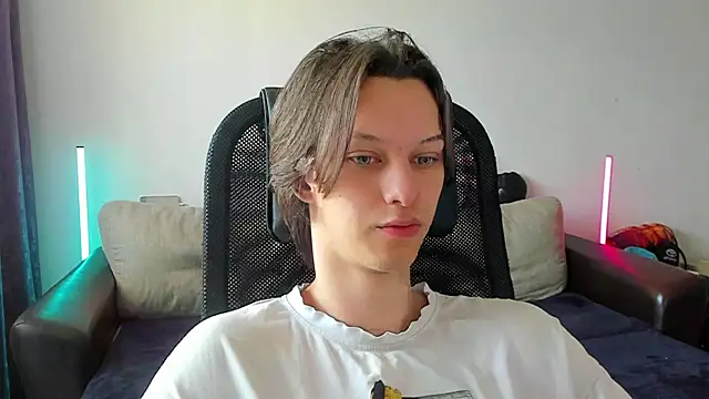 Ostin meow online show from 05-19-26, 08:10