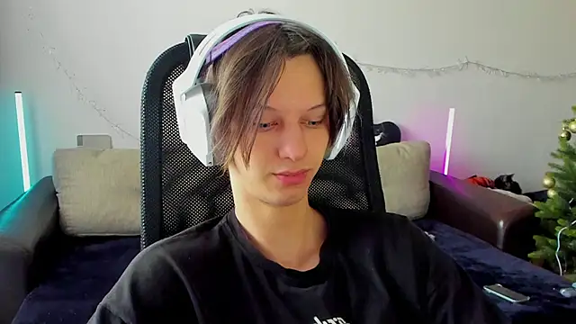 Ostin meow online show from 01-08-26, 06:19