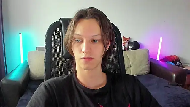 Ostin meow online show from 05-30-26, 09:37