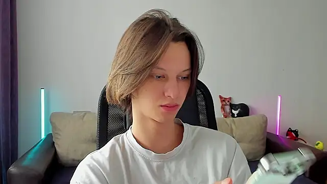 Ostin meow online show from 03-13-26, 07:24