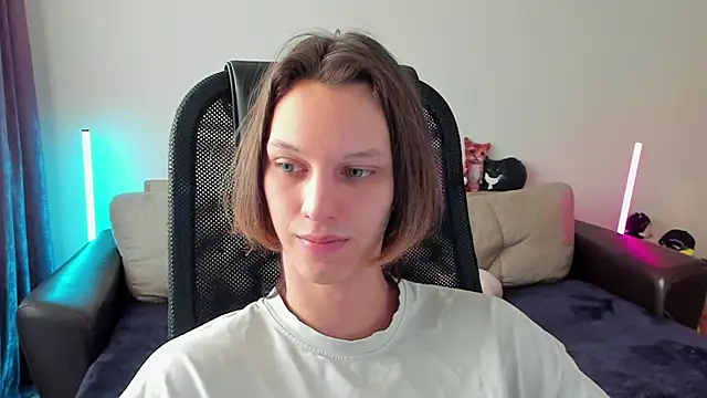 Ostin meow online show from 04-14-26, 12:43