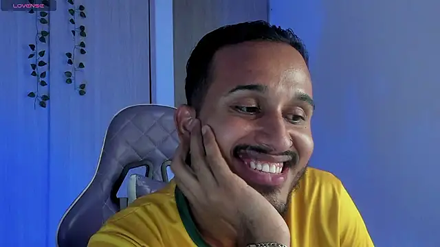 Raf brunette online show from 02-02-26, 10:20