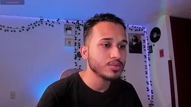 Raf brunette online show from 02-25-25, 12:05