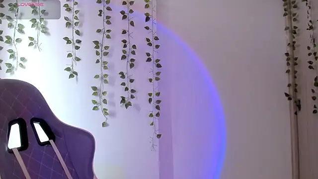 Raf brunette online show from 09-12-25, 03:23