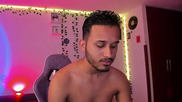 Raf brunette online show from 01-07-25, 09:18