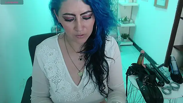 Snapshot of scarleth_blue chatting on 03-03-25, 09:13 scarleth blue online show from 03-03-25, 09:13