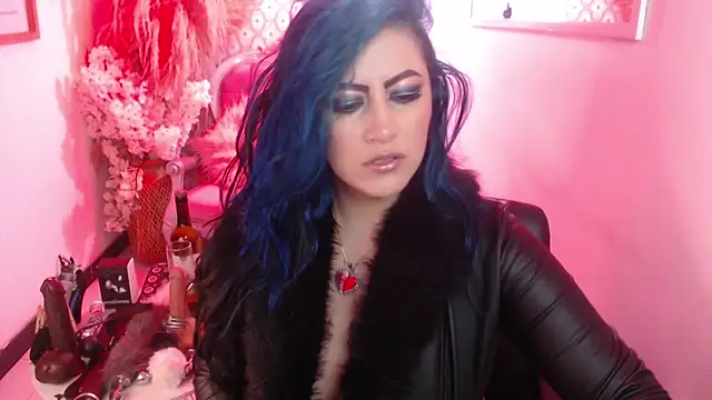 scarleth blue online show from 12-16-25, 03:11