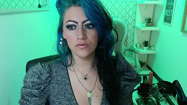 Snapshot of scarleth_blue chatting on 03-21-25, 03:12 scarleth blue online show from 03-21-25, 03:12