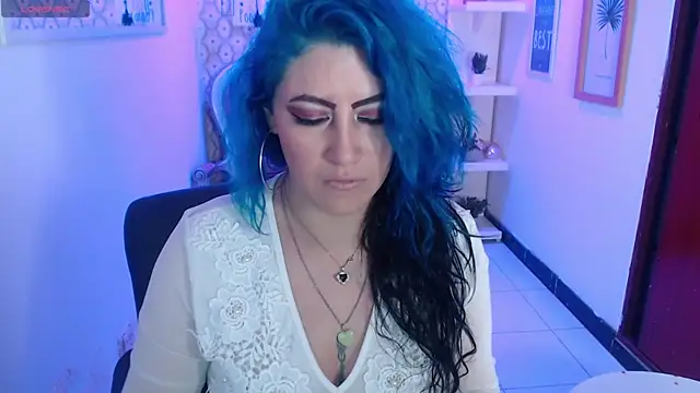 Snapshot of scarleth_blue chatting on 03-03-25, 03:05 scarleth blue online show from 03-03-25, 03:05