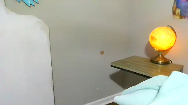 Snapshot of rickyslick123 chatting on 10-31-25, 05:31 rickyslick123 online show from 10-31-25, 05:31