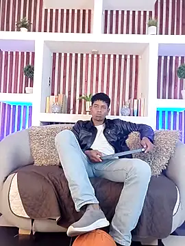 Snapshot of wagz chatting on 10-23-25, 01:10 wagz online show from 10-23-25, 01:10