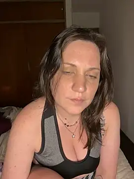 Macadiez10 online show from 11-12-25, 03:32