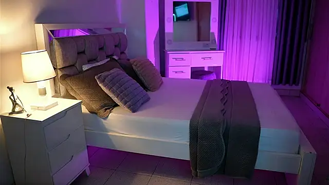 Camilaa bueno online show from 03-20-25, 11:02