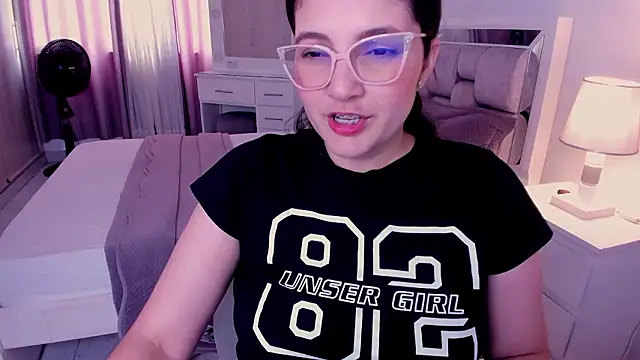 Camilaa bueno online show from 03-08-26, 05:27