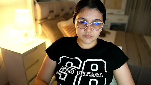 Camilaa bueno online show from 11-26-25, 02:44