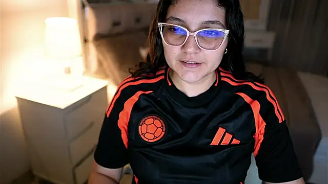 Camilaa bueno online show from 11-28-25, 02:23