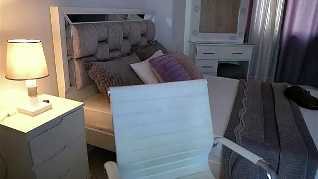 Camilaa bueno online show from 02-24-26, 10:21