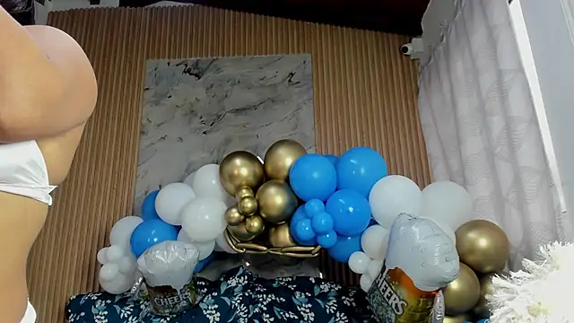 Any topless online show from 10-13-25, 11:01