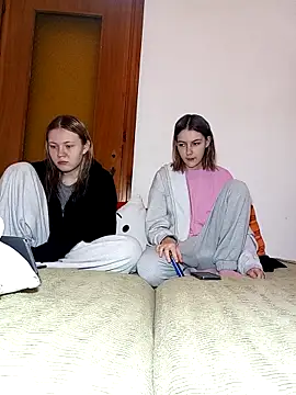 Snapshot of ella_grays chatting on 02-03-26, 05:07 ella grays online show from 02-03-26, 05:07