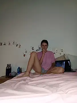 Snapshot of ella_grays chatting on 06-30-26, 05:35 ella grays online show from 06-30-26, 05:35