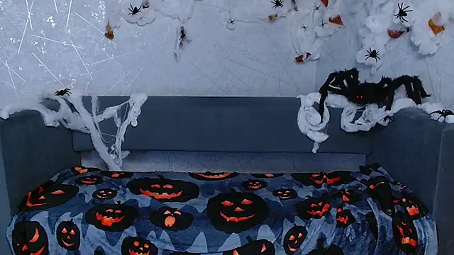 sofiaa here online show from 10-20-25, 03:08