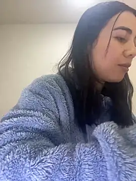 Snapshot of SaraOspinna chatting on 12-14-24, 01:38 SaraOspinna online show from 12-14-24, 01:38