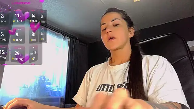 Snapshot of Aria_Dl chatting on 02-18-25, 11:55 Aria Dl online show from 02-18-25, 11:55