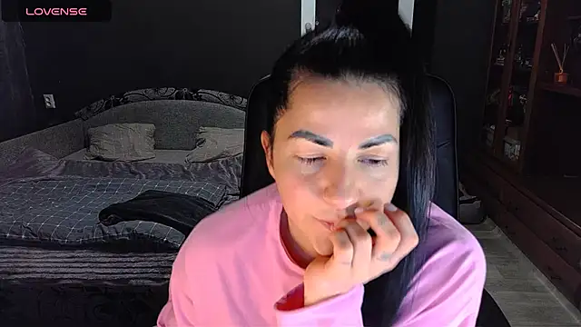 Snapshot of Aria_Dl chatting on 02-12-26, 03:45 Aria Dl online show from 02-12-26, 03:45