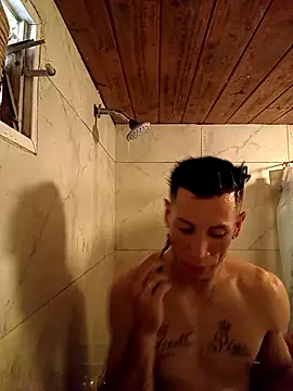 FlacoDani online show from 11-18-25, 05:49