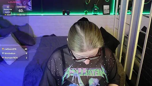 AlexandraKind online show from 03-23-25, 02:26