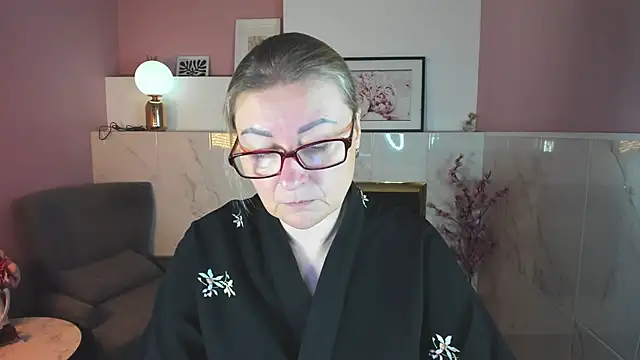 AlexandraKind online show from 11-05-25, 01:36