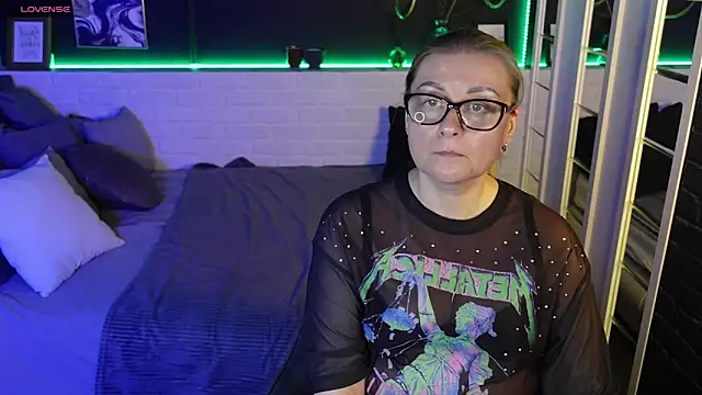 AlexandraKind online show from 03-22-25, 11:09