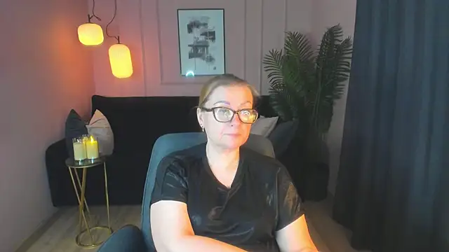 AlexandraKind online show from 03-18-25, 02:08