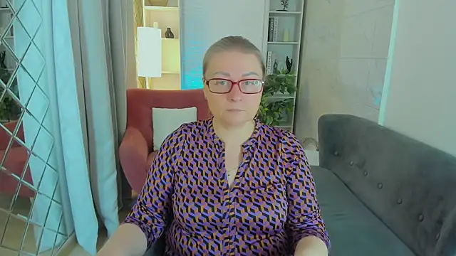 AlexandraKind online show from 12-14-25, 08:47