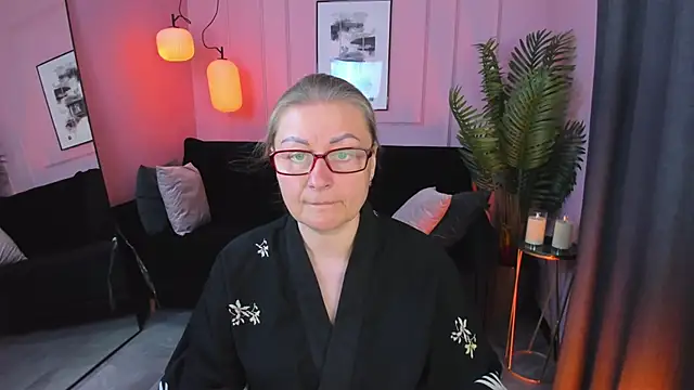 AlexandraKind online show from 09-26-25, 01:51