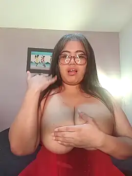 Snapshot of Katrina_The_Kitty chatting on 03-18-25, 05:56 Katrina The Kitty online show from 03-18-25, 05:56