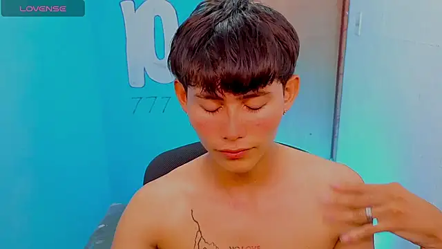 tanjiro cute online show from 04-12-26, 03:10