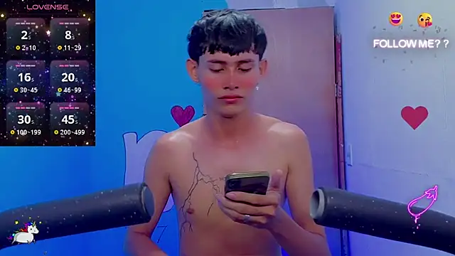 Snapshot of tanjiro_cute chatting on 06-07-26, 04:07 tanjiro cute online show from 06-07-26, 04:07