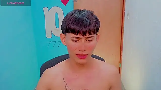 tanjiro cute online show from 04-28-26, 03:55