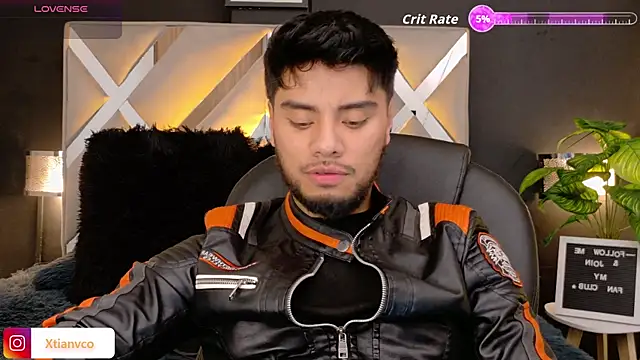 Tommidubois online show from 11-25-25, 03:51